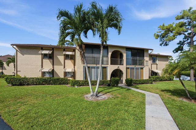 222 Pine Hov Circle A-2, Greenacres, FL 33463
