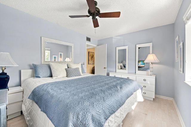 222 Pine Hov Circle A-2, Greenacres, FL 33463