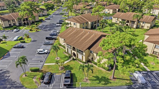222 Pine Hov Circle A-2, Greenacres, FL 33463