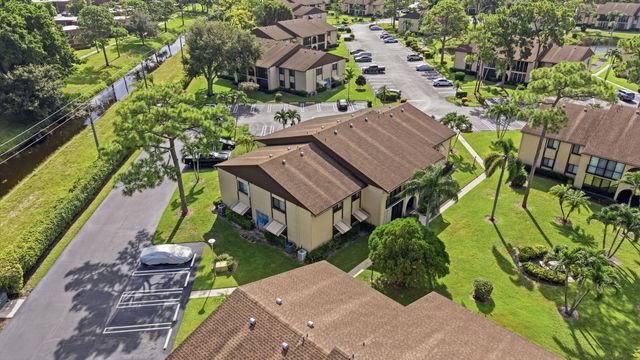 222 Pine Hov Circle A-2, Greenacres, FL 33463