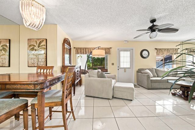 222 Pine Hov Circle A-2, Greenacres, FL 33463