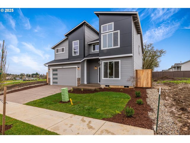 1518 Nw Tracy St, Mc Minnville, OR 97128