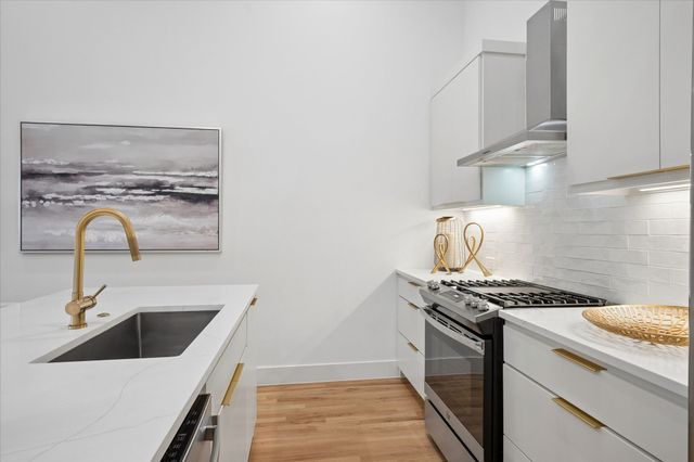 2130 Lovedale Avenue 102, Dallas, TX 75235