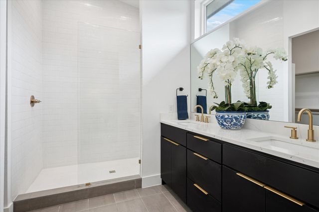 2130 Lovedale Avenue 102, Dallas, TX 75235