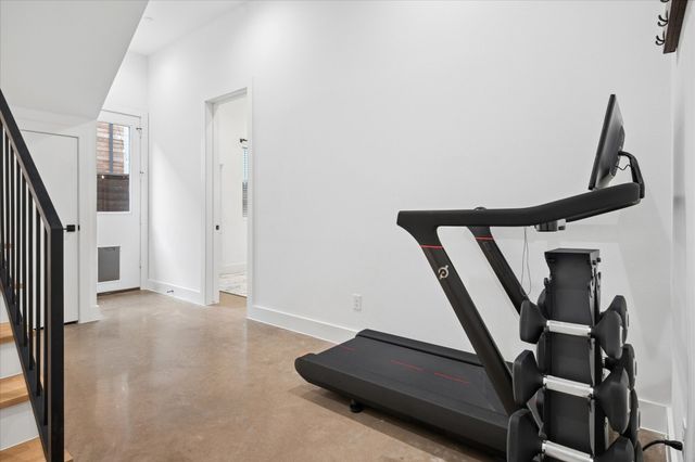 2130 Lovedale Avenue 102, Dallas, TX 75235