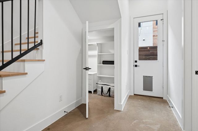 2130 Lovedale Avenue 102, Dallas, TX 75235