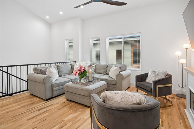 2130 Lovedale Avenue 102, Dallas, TX 75235