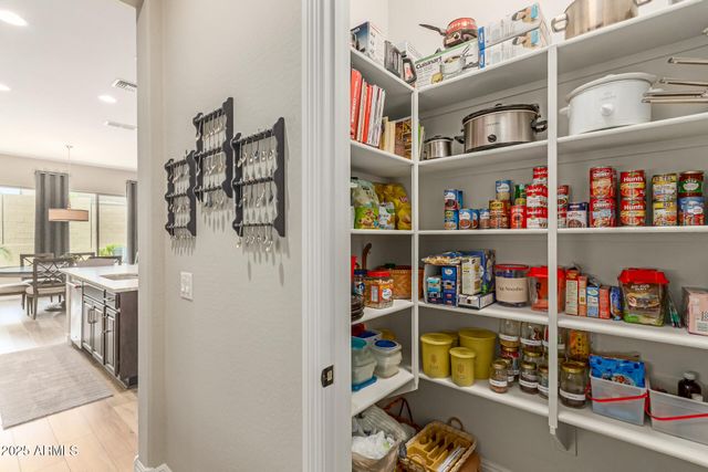 8112 W MERRIWEATHER Way, Florence, AZ 85132