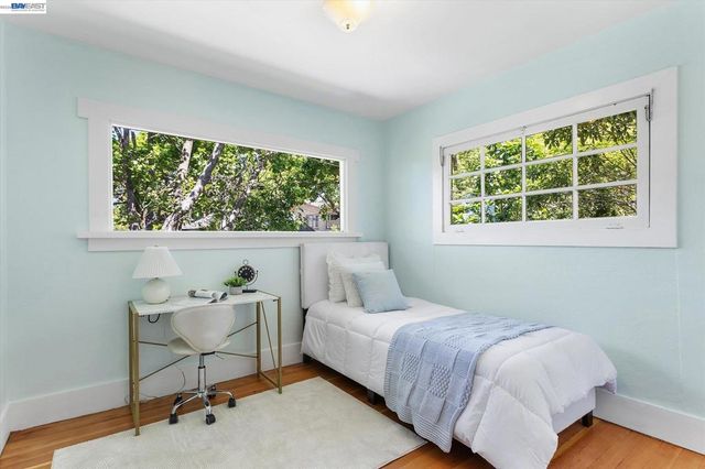 2114 Marin Ave, Berkeley, CA 94707