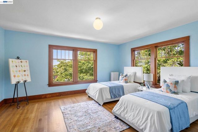 2114 Marin Ave, Berkeley, CA 94707