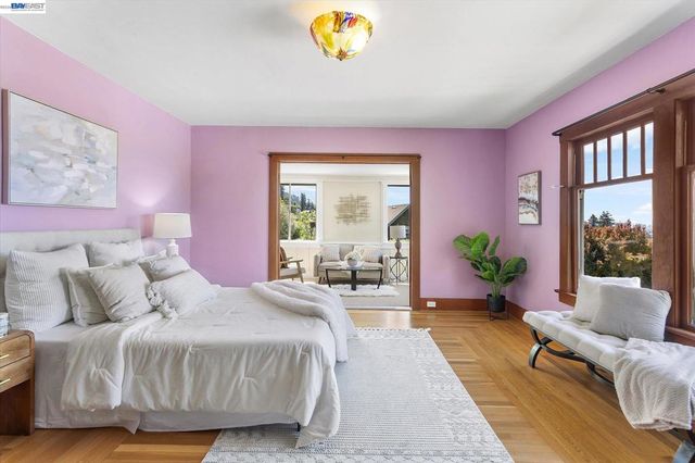 2114 Marin Ave, Berkeley, CA 94707