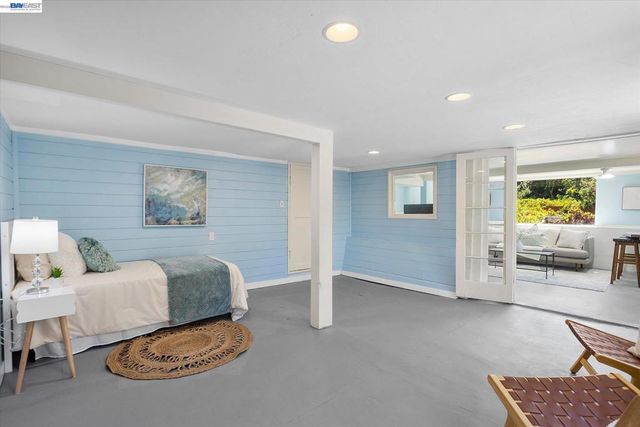 2114 Marin Ave, Berkeley, CA 94707