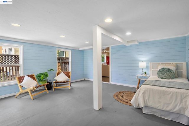 2114 Marin Ave, Berkeley, CA 94707