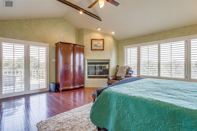 331 Clear Lake Lane, Weatherford, TX 76087