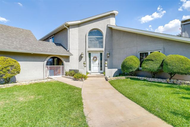 331 Clear Lake Lane, Weatherford, TX 76087