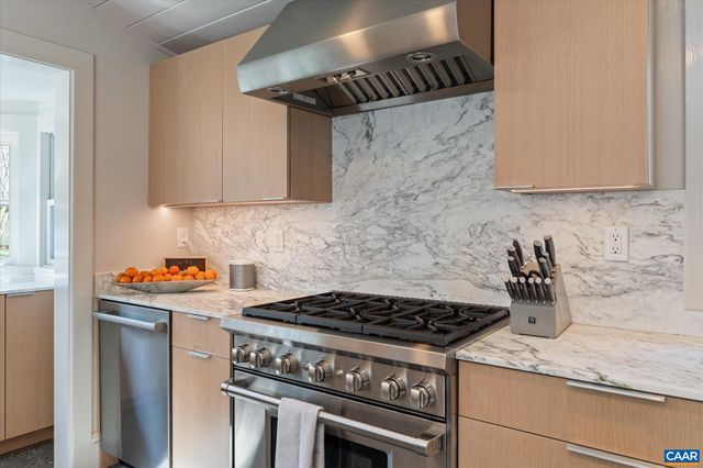5432 STONY POINT PASS, Keswick, VA 22947