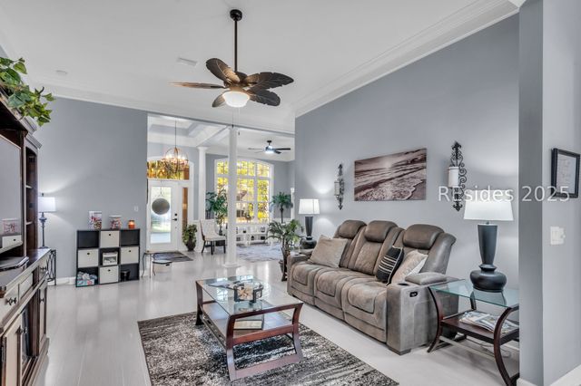 9 Island West Ct, Bluffton, SC 29910