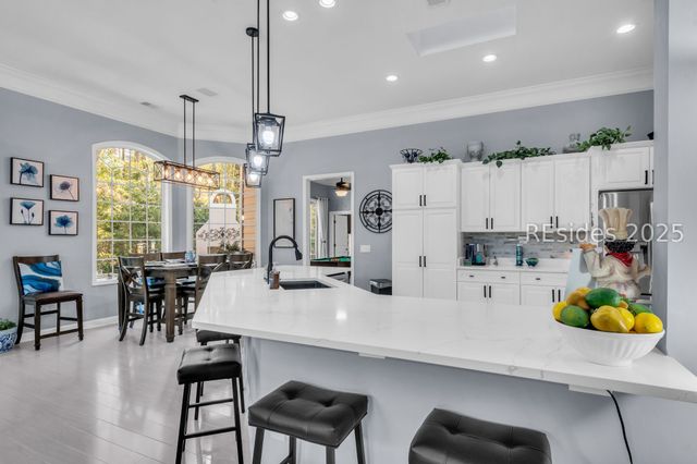 9 Island West Ct, Bluffton, SC 29910