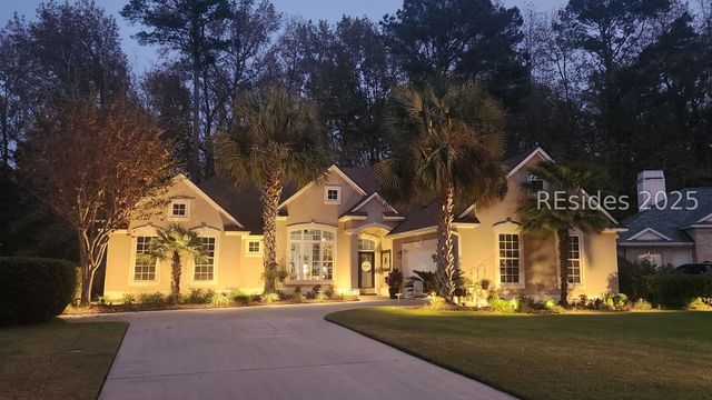 9 Island West Ct, Bluffton, SC 29910