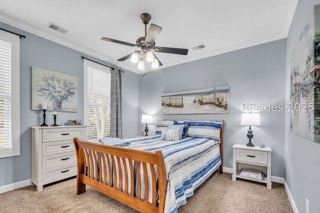 9 Island West Ct, Bluffton, SC 29910