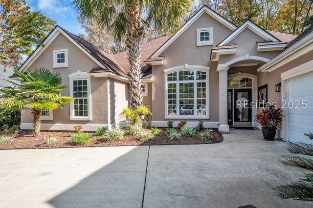 9 Island West Ct, Bluffton, SC 29910
