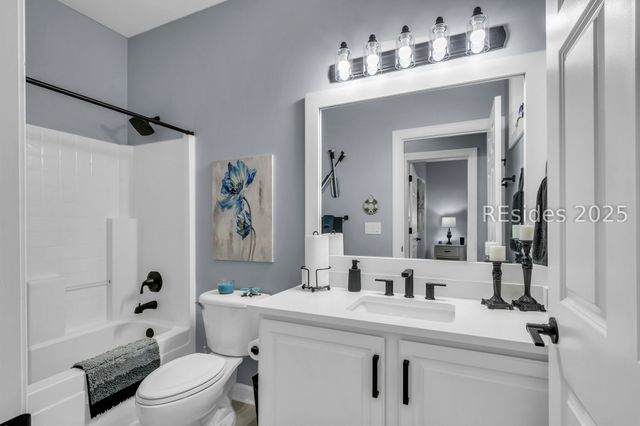 9 Island West Ct, Bluffton, SC 29910