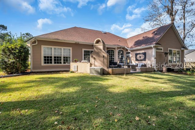 9 Island West Ct, Bluffton, SC 29910