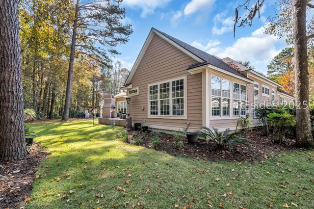 9 Island West Ct, Bluffton, SC 29910