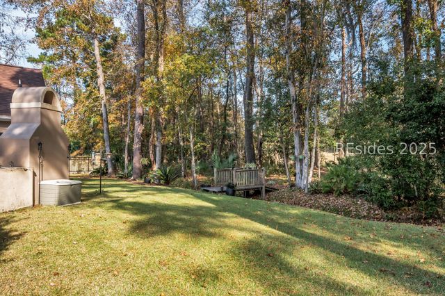 9 Island West Ct, Bluffton, SC 29910