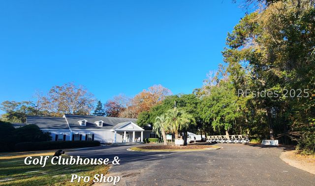 9 Island West Ct, Bluffton, SC 29910