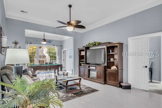 9 Island West Ct, Bluffton, SC 29910