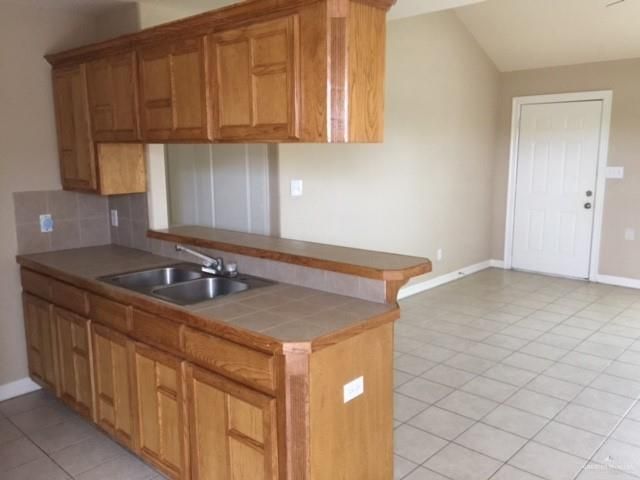 1604 E Quail Street, Pharr, TX 78577