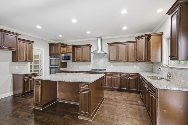 6764 Falls Ridge Ln, College Grove, TN 37046