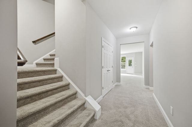 6764 Falls Ridge Ln, College Grove, TN 37046
