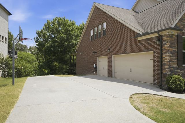 6764 Falls Ridge Ln, College Grove, TN 37046