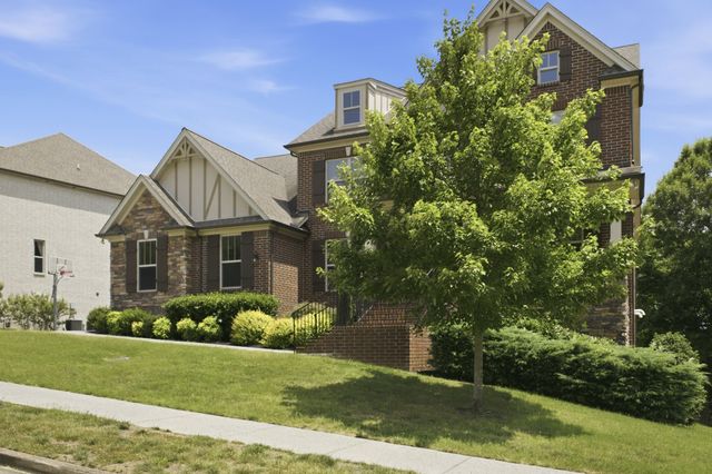 6764 Falls Ridge Ln, College Grove, TN 37046