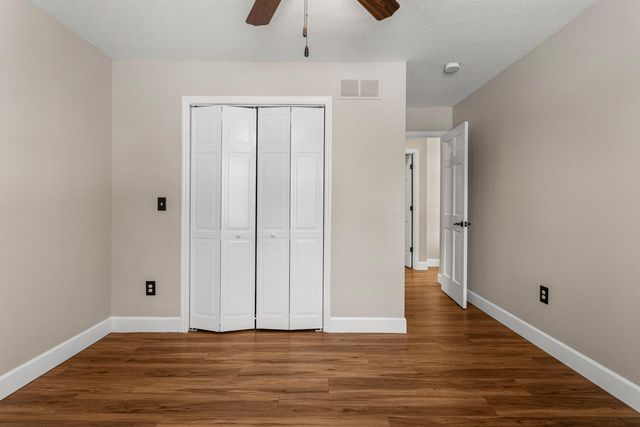 5210 Hammer Place, Decatur, IL 62521