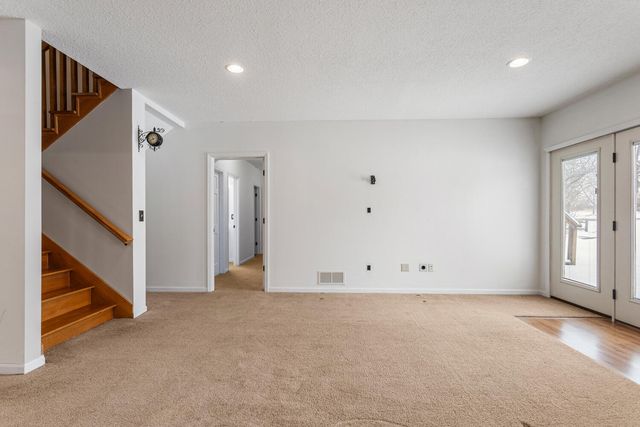 5210 Hammer Place, Decatur, IL 62521