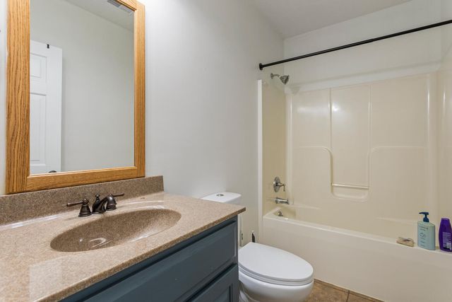 5210 Hammer Place, Decatur, IL 62521