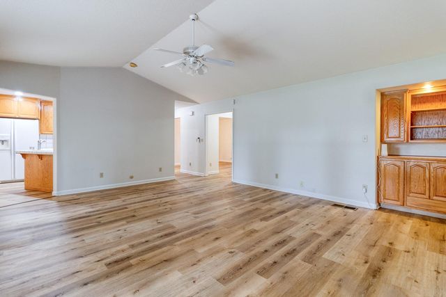 2448 Topeka St, Riverbank, CA 95367