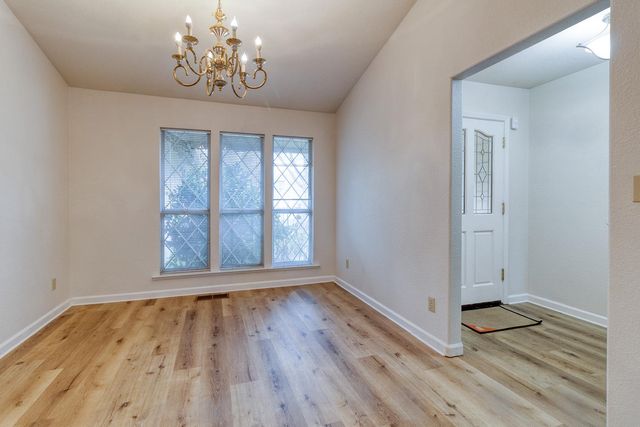 2448 Topeka St, Riverbank, CA 95367