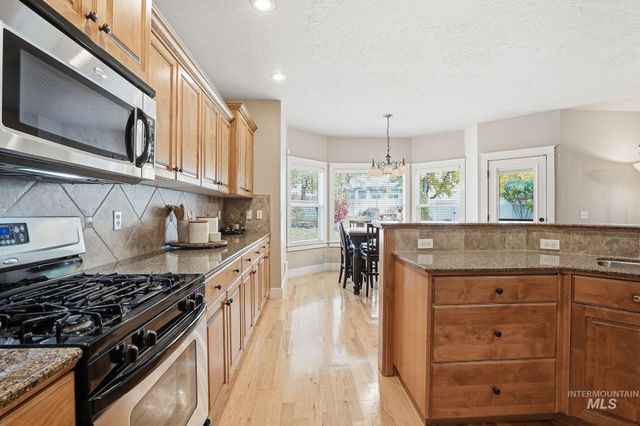 4694 N Abruzzo Ave, Meridian, ID 83646