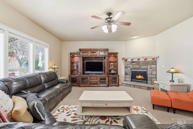 4694 N Abruzzo Ave, Meridian, ID 83646