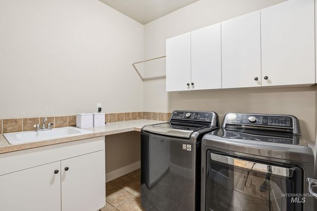 4694 N Abruzzo Ave, Meridian, ID 83646