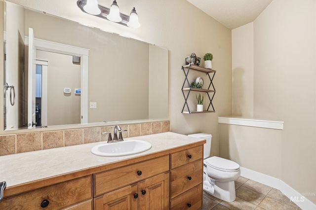 4694 N Abruzzo Ave, Meridian, ID 83646