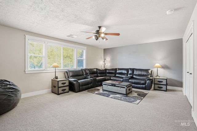 4694 N Abruzzo Ave, Meridian, ID 83646