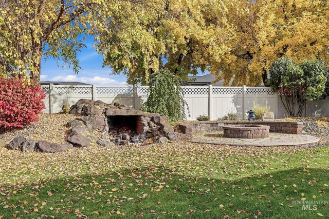 4694 N Abruzzo Ave, Meridian, ID 83646