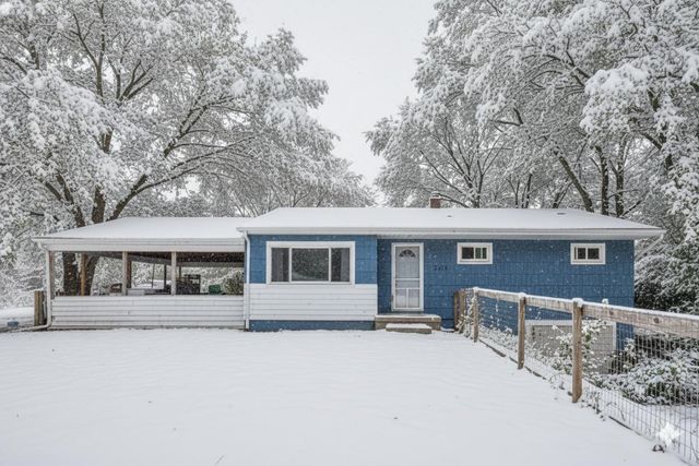 2262 Warren Road, Niles, MI 49120