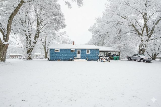 2262 Warren Road, Niles, MI 49120