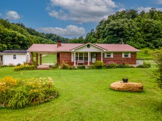 30 Jayne Drive, Salyersville, KY 41465